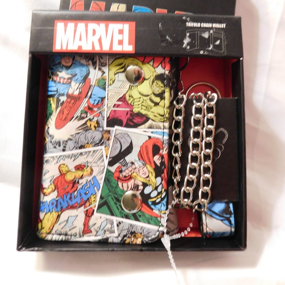 Marvel Comics Tri-fold Chain Wallet NEW